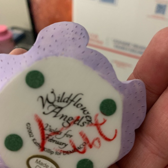 Angel - Picture 5 of 5